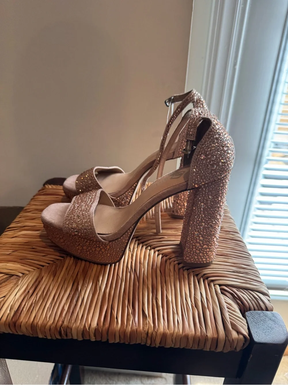 Madden Girl Rose Gold Crystal Platform Block Heels size 8